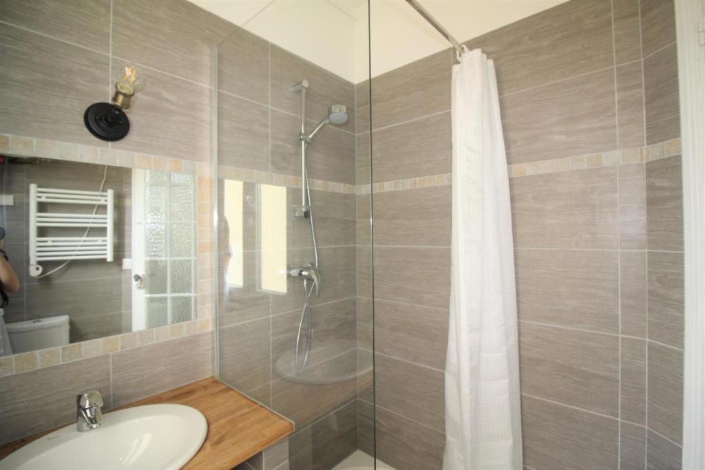 Nice Renting - Notre Dame - Cosy Loft Perfect View On The Roofs Luaran gambar