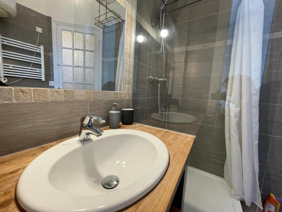 Nice Renting - Notre Dame - Cosy Loft Perfect View On The Roofs Luaran gambar